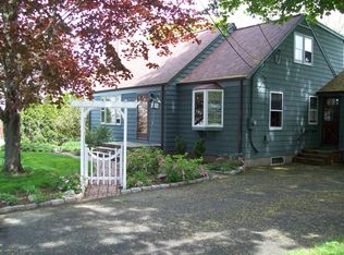 52 Riverview Cir, Fairfield, CT 06824