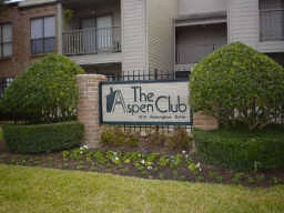 4th image of 16111 Aspenglenn Dr APT 706