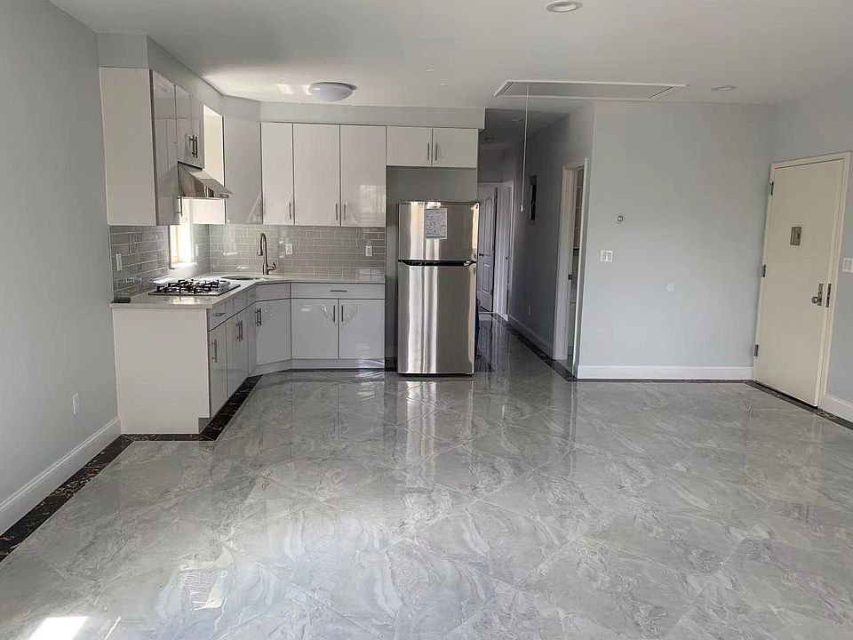 1st image of 4552 164th St Floor 2