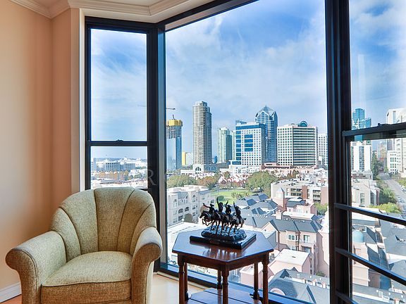 5th image of 500 W Harbor Dr Unit 1307