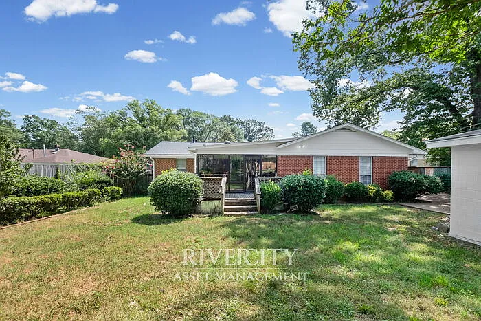 3975 Bishops Bridge Rd — Photo 3