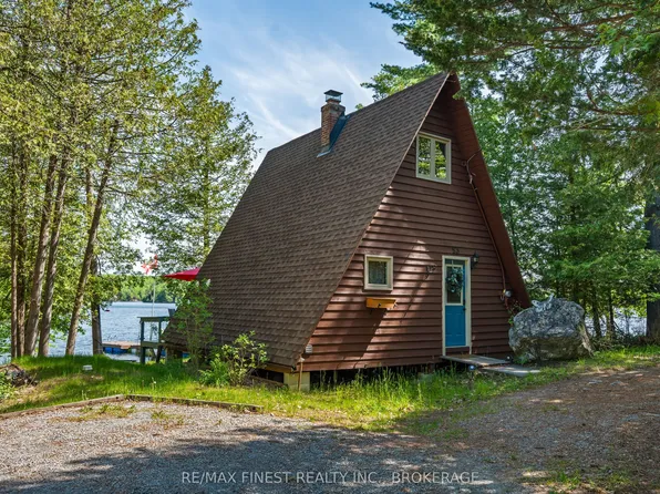 53 Hillside Ln, South Frontenac, ON K0H 1T0