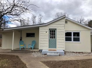 5673 Vinton Rd, Williamsburg, MI 49690