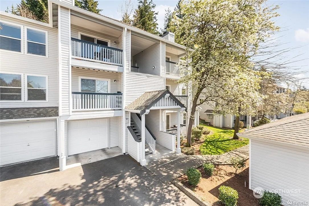 33020 10TH Avenue SW #W204 photo 1