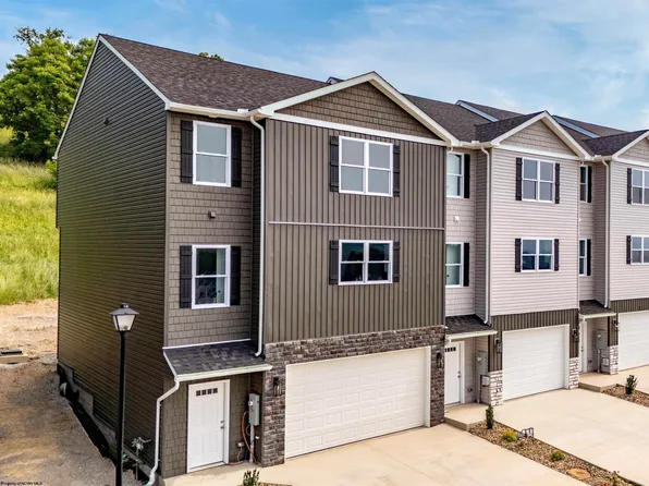 282 Red Oak Ln, Morgantown, WV 26501