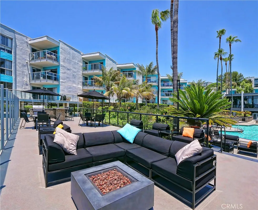 1 bed, 619 sqft, $3,800 — Photo 3