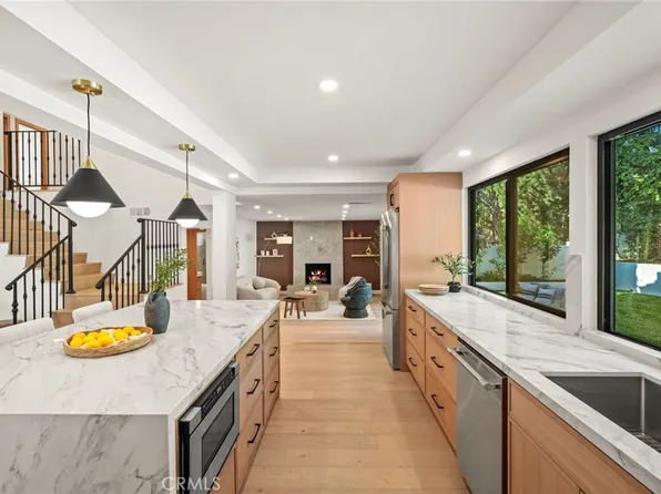 4016 Old Topanga Canyon Rd, Calabasas, CA 91302