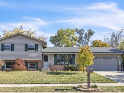 621 Riverview DRIVE, West Bend, WI, 53095