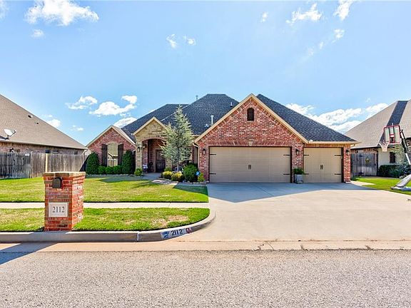 2nd image of 2112 Sycamore Creek Ave