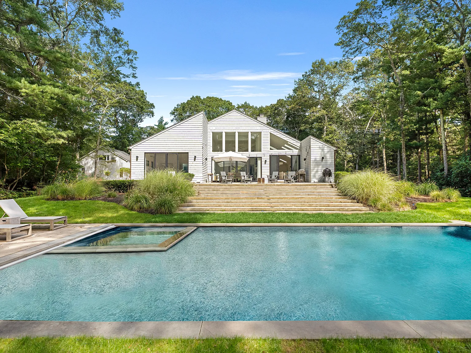 Stylish + Private Contemporary — Photo 3