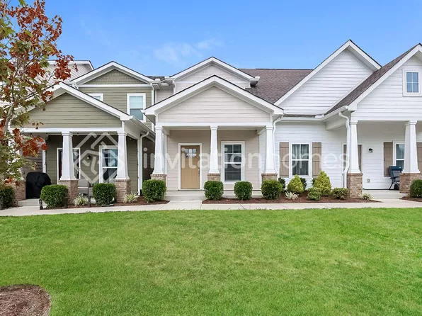 826 Ashland Place Dr, Nashville, TN 37218