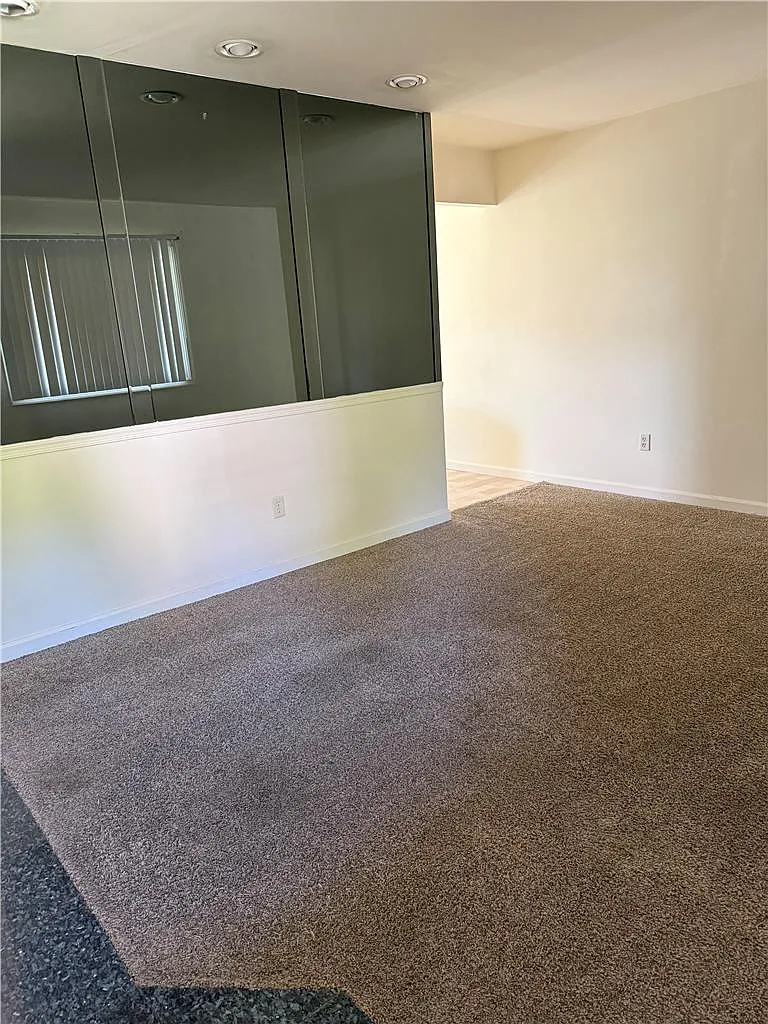 3 bed, 1.5 bath, 1120 sqft, $1,750 — Photo 2
