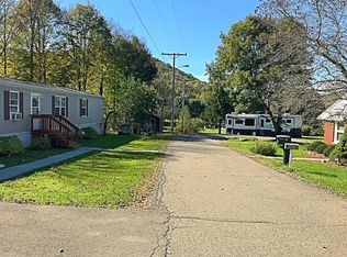 81 Petes Rd, New Milford, PA 18834