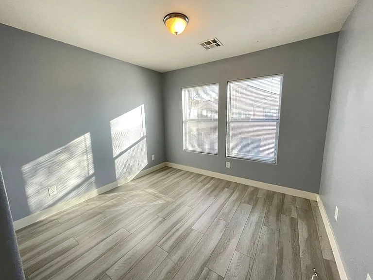 6532 Charlie Chaplin Ave #101 — Photo 13