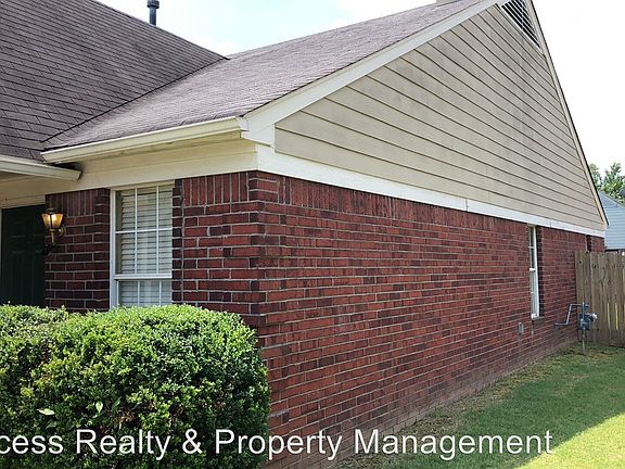 2nd image of 5695 Alexandria Ln