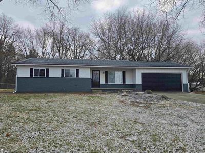 1043 Balmoral Pkwy, Flint, MI, 48532