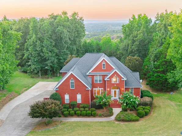 102 Riverview Ln, Glencoe, AL 35905