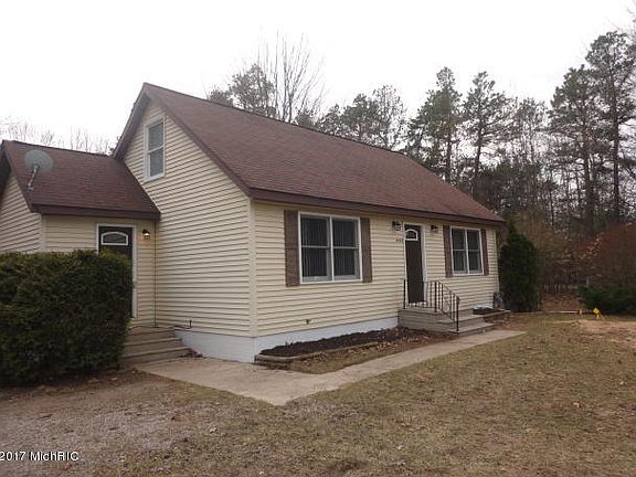 3rd image of 14048 Lincoln St