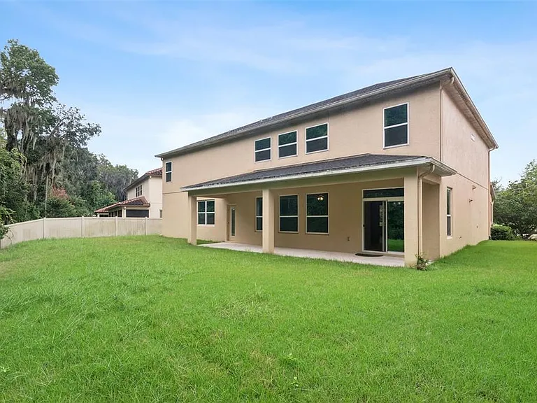 660 Fanning Dr — Photo 36