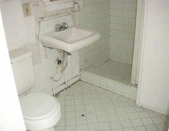 2nd image of 905 N Avenue 64