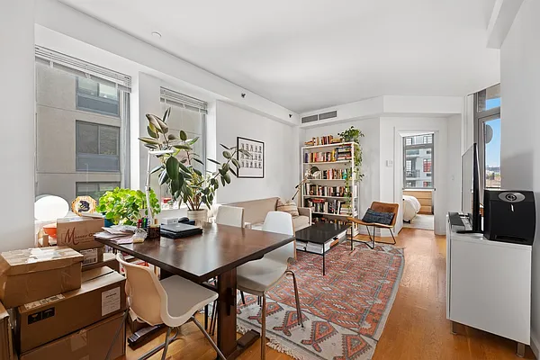 Rented by Douglas Elliman | media 15