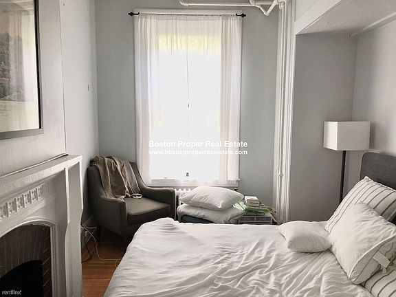 178 Marlborough St. #4 Boston - Back Bay Unit Photo 4