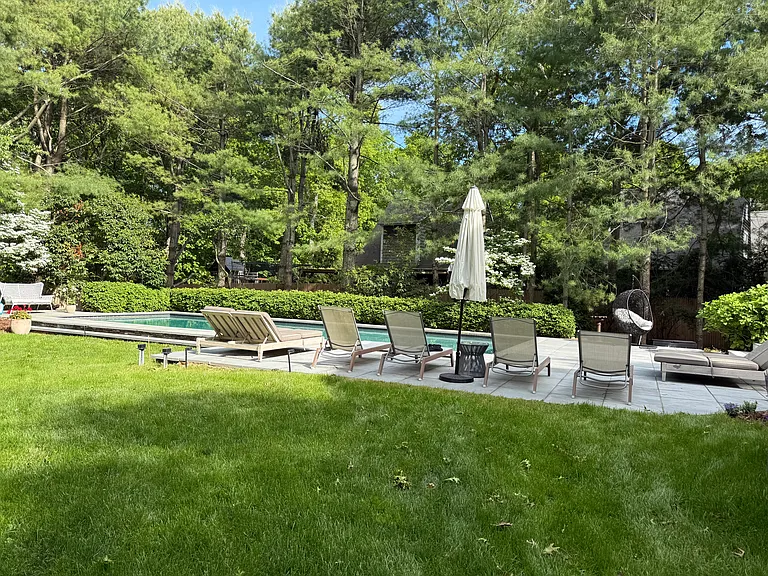 7 Lauras Ln — Photo 10