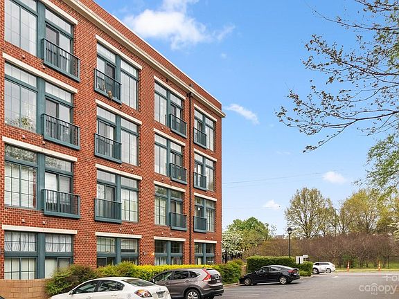 3rd image of 626 N Graham St Suite 303
