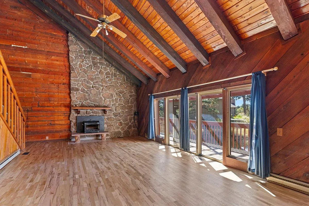 6200 Pine Hollow Drive — Photo 3