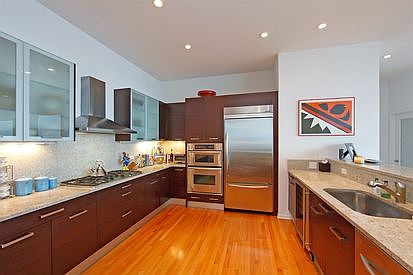 4th image of 500 W Superior St Unit 2502