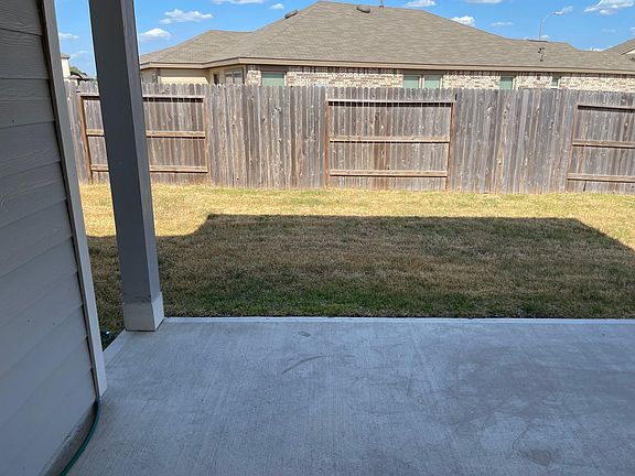 3rd image of 4802 Greenfield Springs Ln
