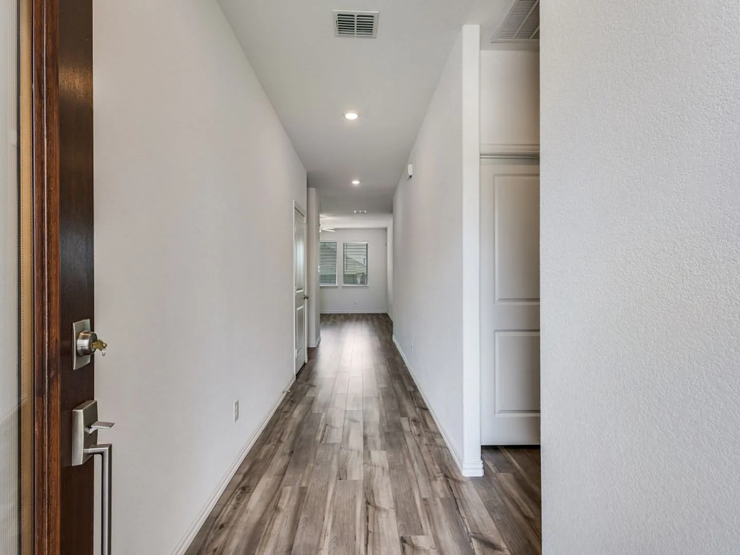 Gorgeous Single Family House for rent in Anna! — Photo 3