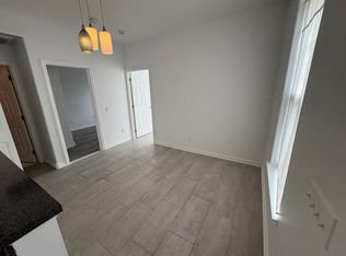 192 Beach 74th St APT 2, Arverne, NY 11692