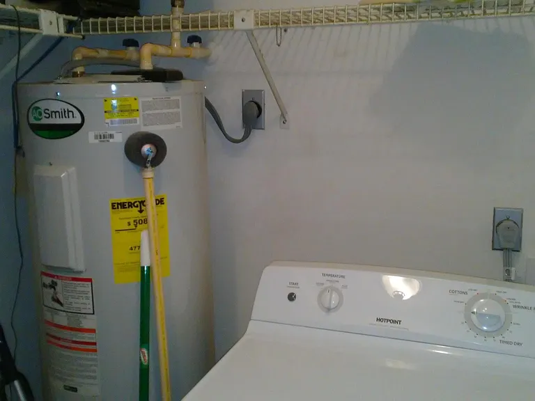 1004 SE 8th St #2 — Photo 23