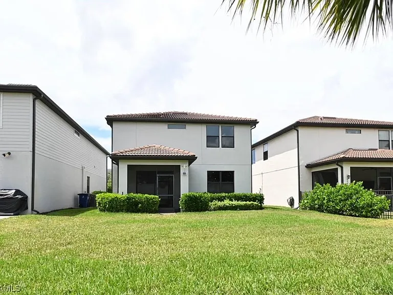 9624 Bexley Dr — Photo 20