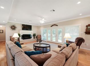 651 Ravensworth Dr, Conroe, TX 77302