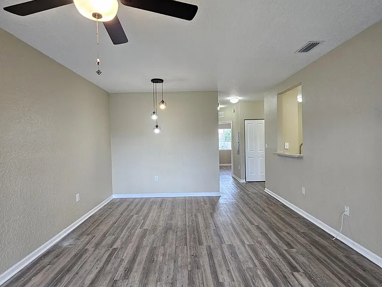 1063 Golden Lakes Blvd #322 — Photo 3