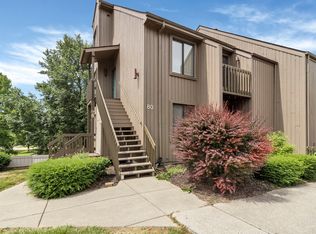 80 Lookout Ridge Dr, Columbus, IN 47201