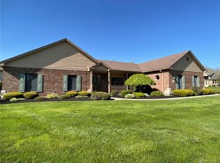 1001 Beacon Ln, Englewood, OH