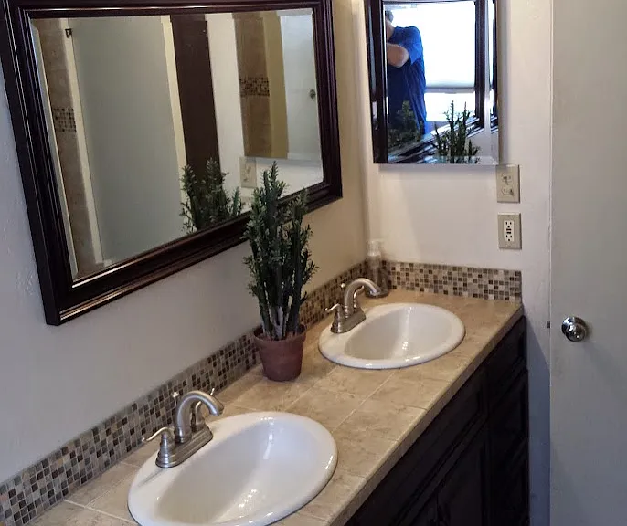 3448 E Edgemont St — Photo 5