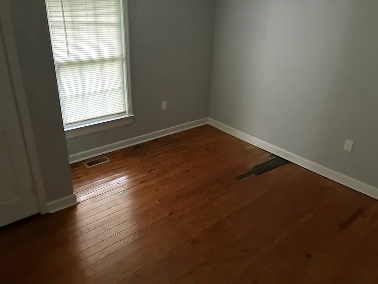 83 Circle Dr — Photo 3