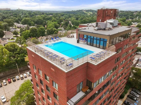 77 Adams St Unit 1206, Quincy, MA 02169