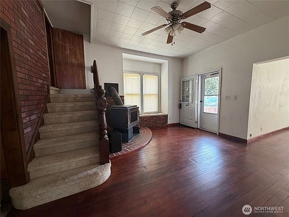 5th image of 203 E Patit Street