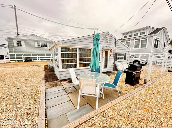 106 W Tarpon Way, Lavallette, NJ 08735