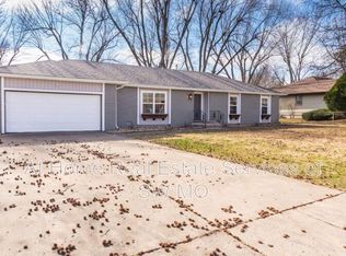 1380 E Deerfield St, Springfield, MO 65804