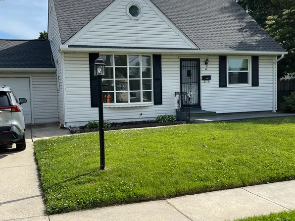 42 Farnsworth Ave, Maple Shade, NJ 08052