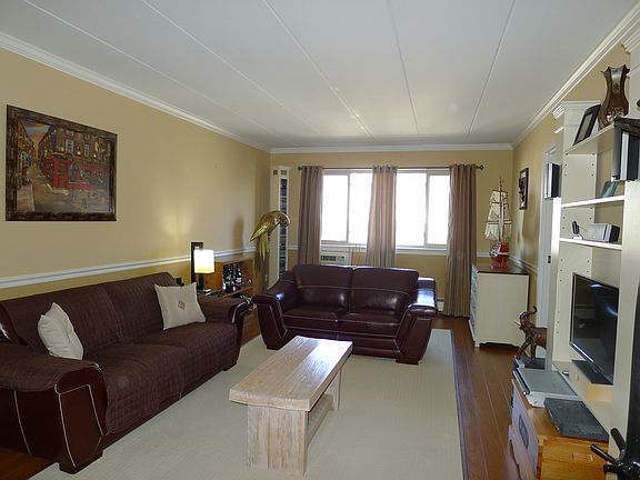 2nd image of 420 Palisade Ave APT 3F