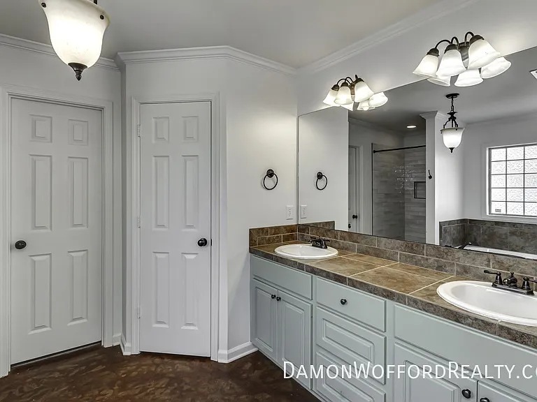 107 Emry Cv — Photo 95