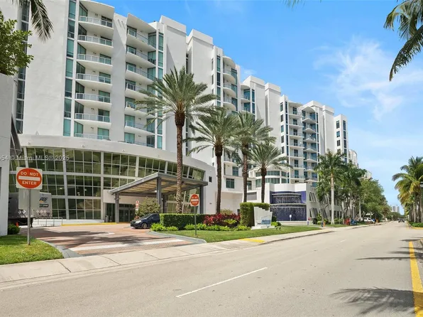 3029 188th St #821, Miami, FL 33180