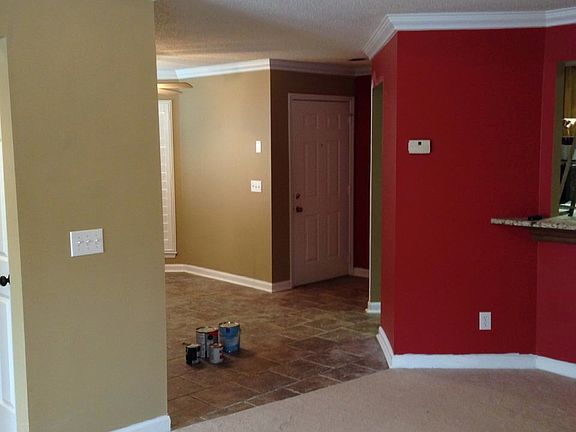 Breakfast area and entry